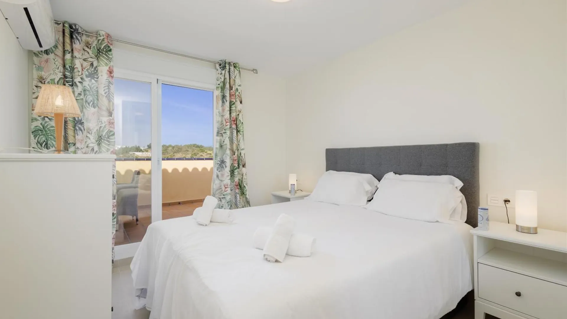 Cozy Apartment, With Sea Views, Large Private Terrace, Close To The Beach, El Faro, Mijas